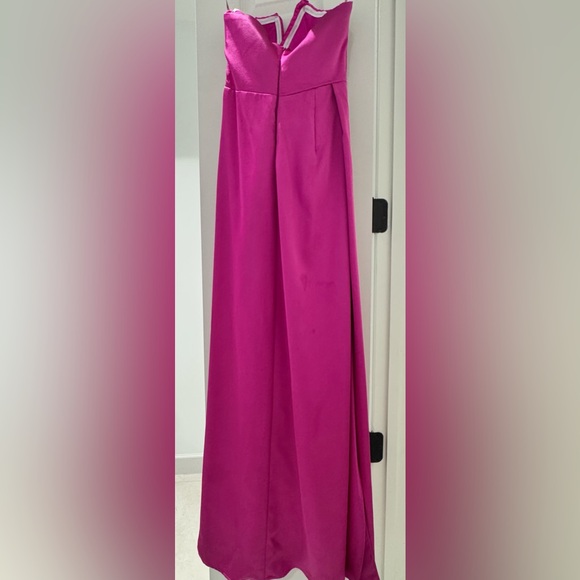 Dress - Picture 3 of 8